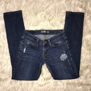 Levi’s 524 skinny jeans